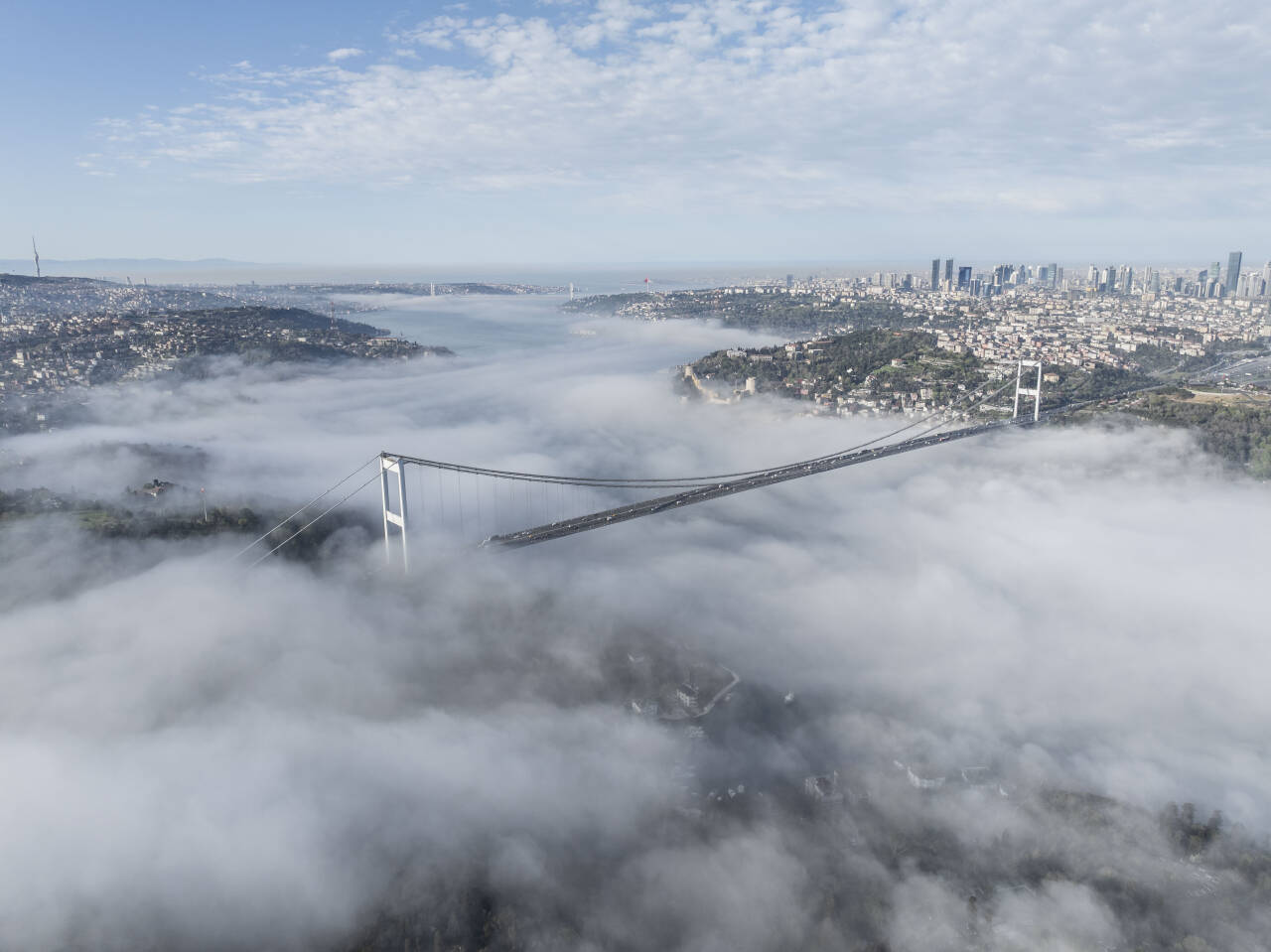 İstanbul'da yoğun sis! Vapur seferleri durdu