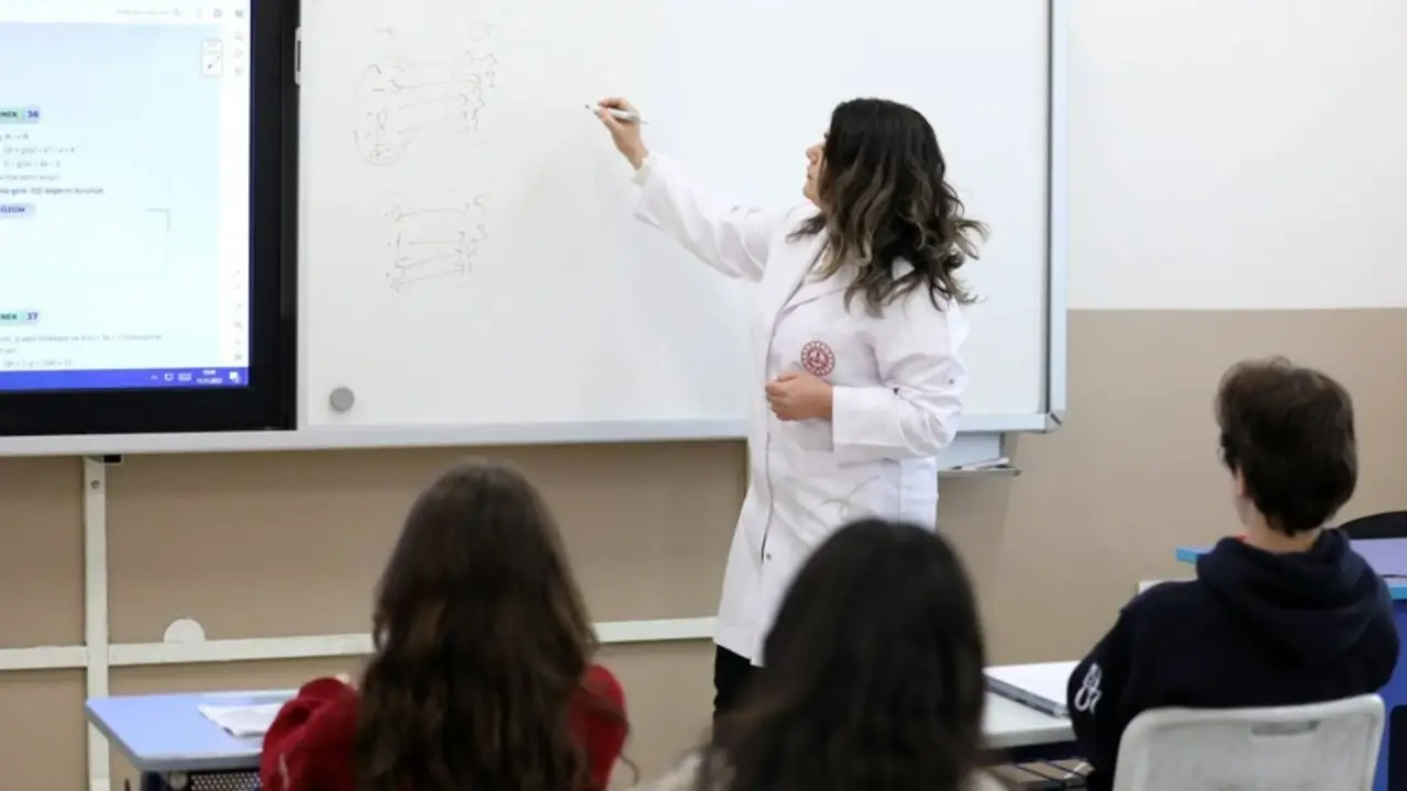 Mazerete bağlı yer değiştirme başvurularında tüm öğretmenlerin atamaları yapıldı