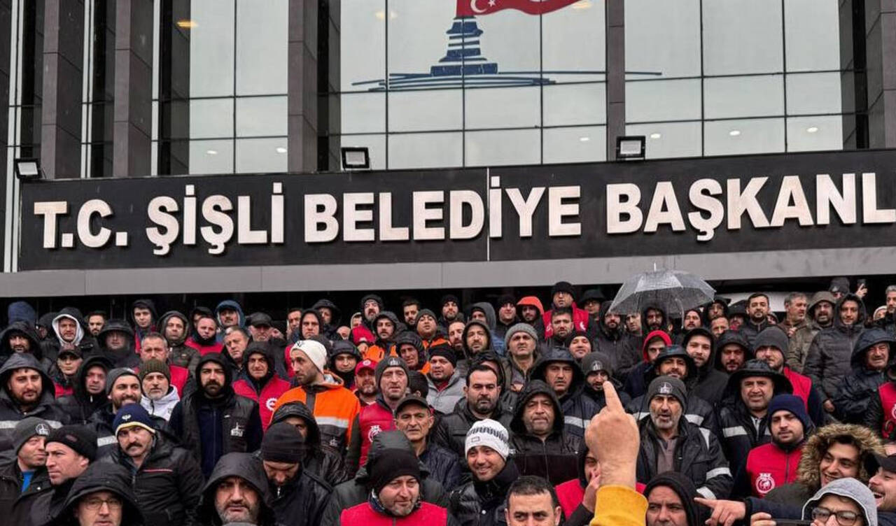 Şişli Belediyesi'nde işten çıkarılan işçilerden protesto! 'Kimseyi aşsız bırakmak doğru değil'