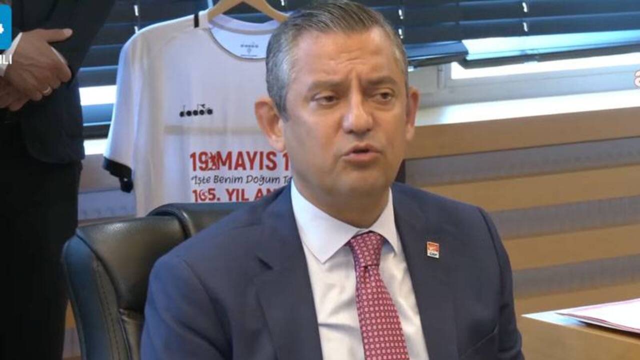 Özgür Özel: Partiyi aşağı çekenlerin bu partide yeri yoktur