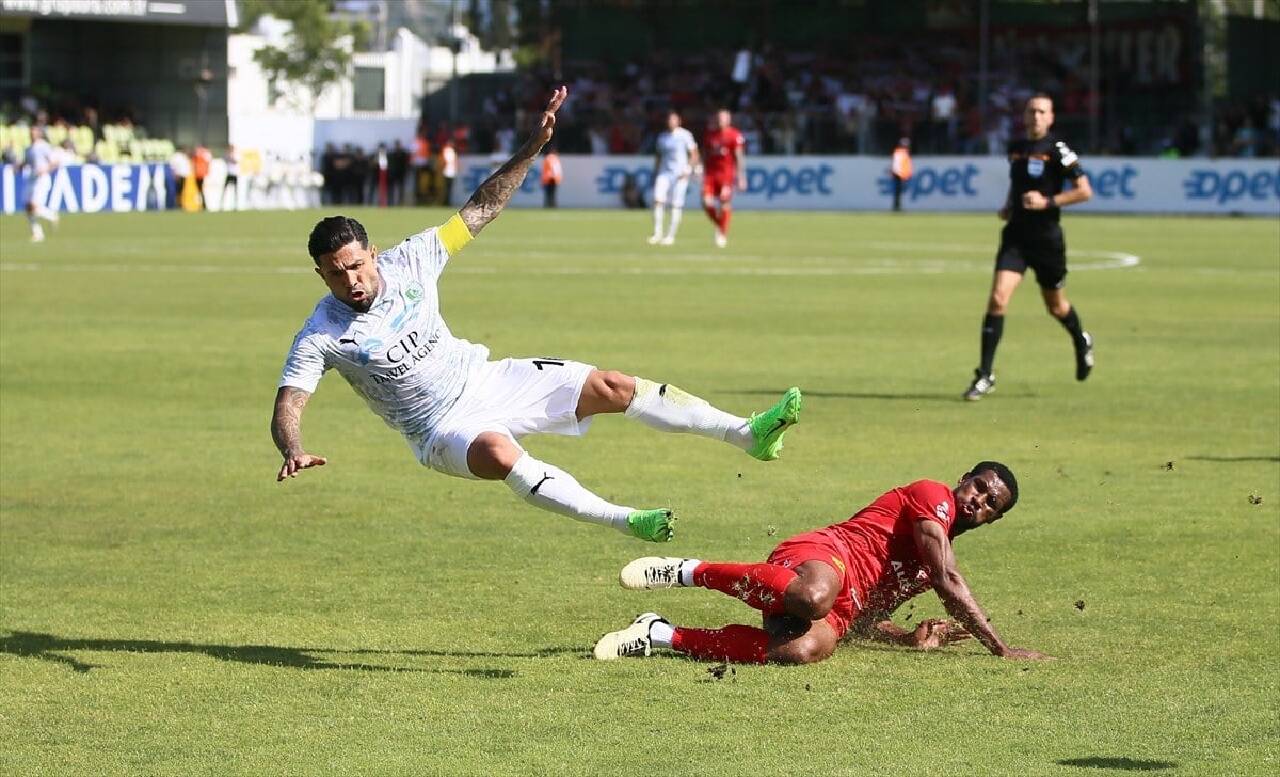 Bodrum FK, Çorum FK'yı penaltılarla geçti: Sakaryaspor'un rakibi oldu