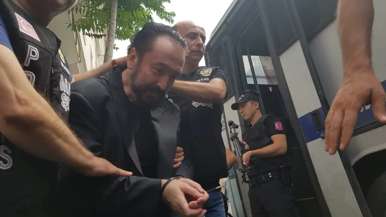 Adnan Oktar davasında ara karar açıklandı: 1 tahliye var