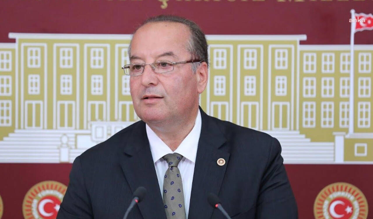 CHP'li Akay'dan hükümete çağrı: Memur servislerinin kaldırılmasına karşıyız