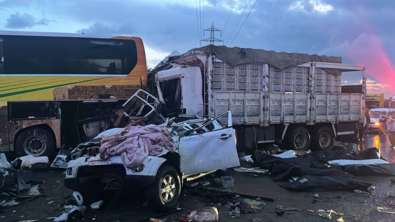 Mersin'deki zincirleme trafik kazasında ölü sayısı arttı