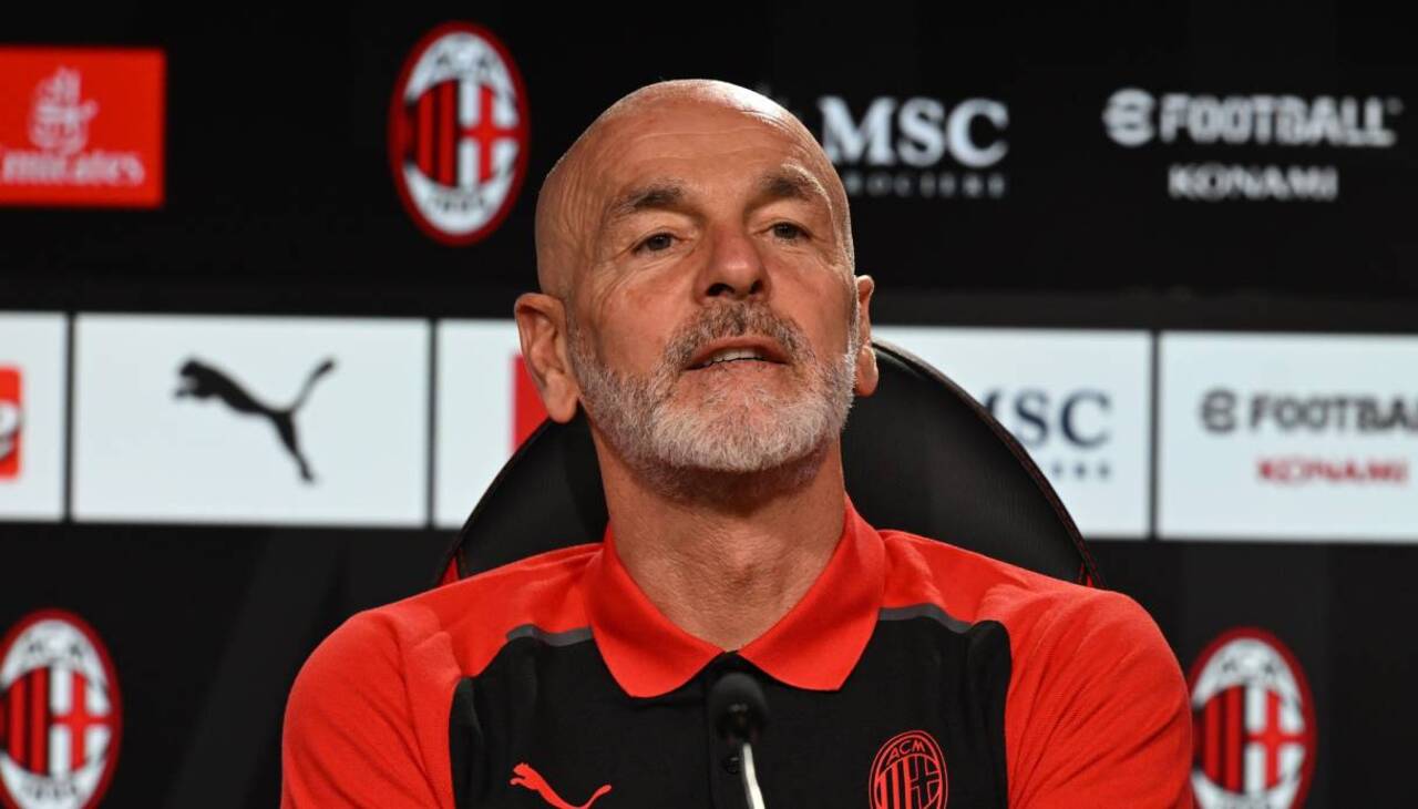 Milan, adı Fenerbahçe ile anılan Pioli ile yollarını ayırdı