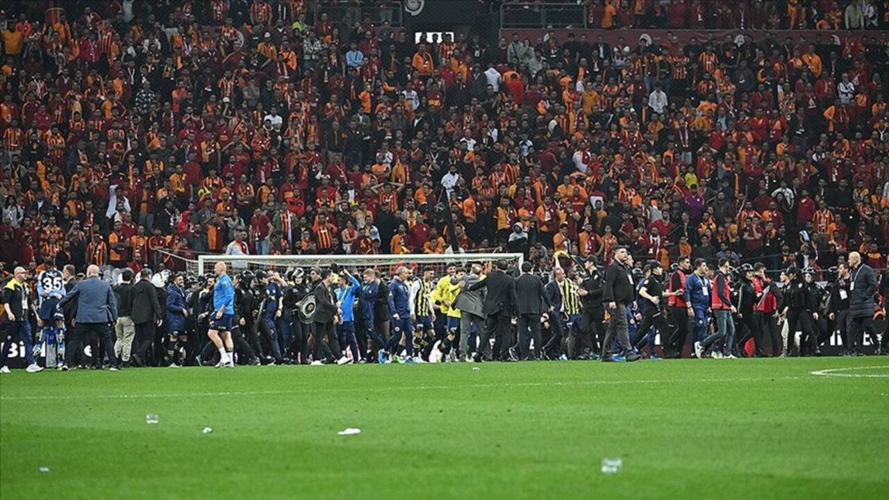 İstanbul Valiliğinden Galatasaray-Fenerbahçe derbisi hakkında açıklama