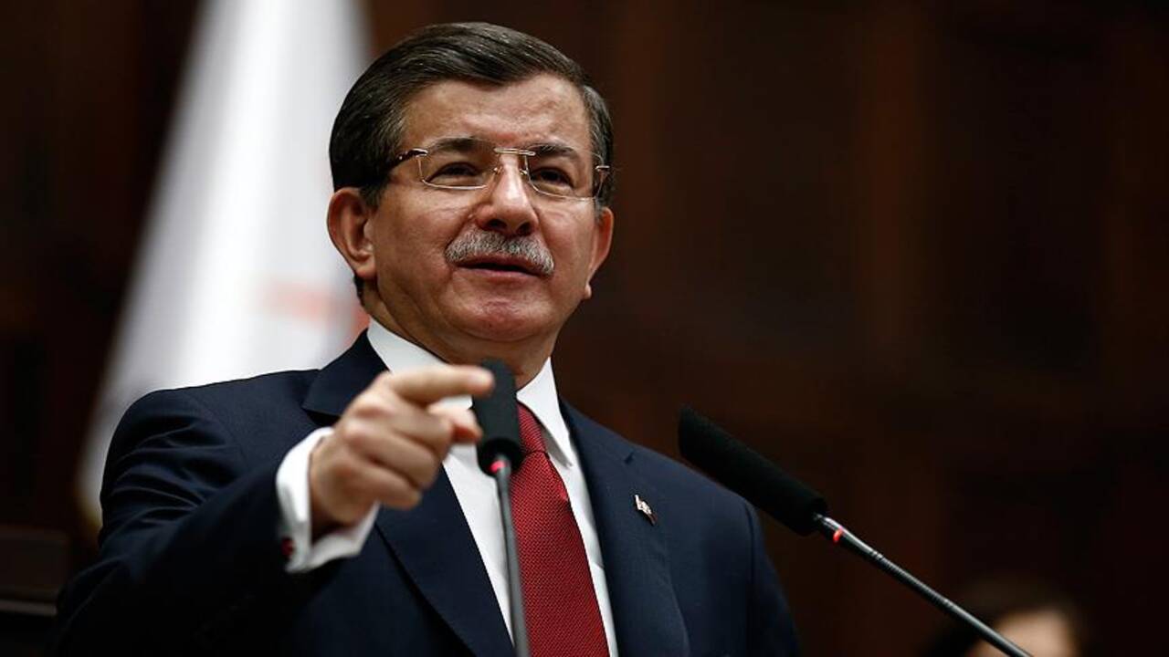 Ahmet Davutoğlu'ndan iktidara çarpıcı sözler: Makyaj yapmayalım anayasaya! Getirin her şeyini tartışalım