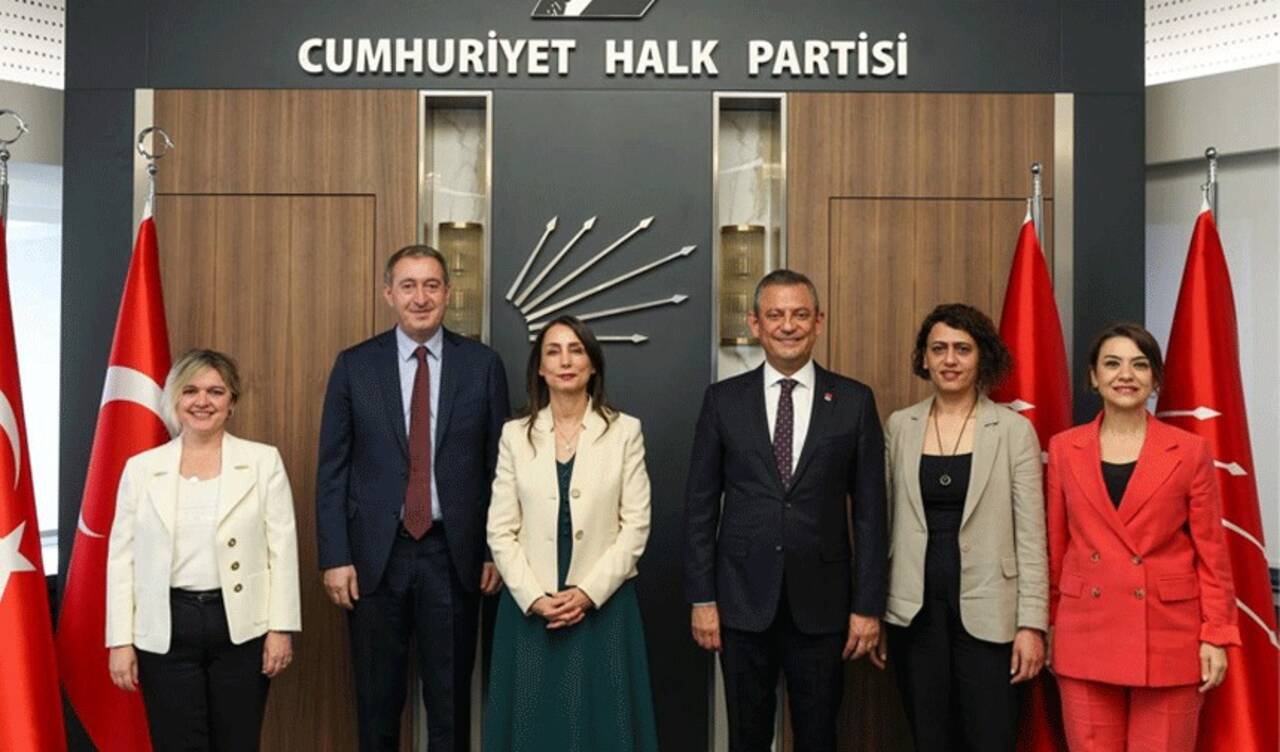 DEM Parti'den CHP'ye ziyaret! Neler konuşuldu?