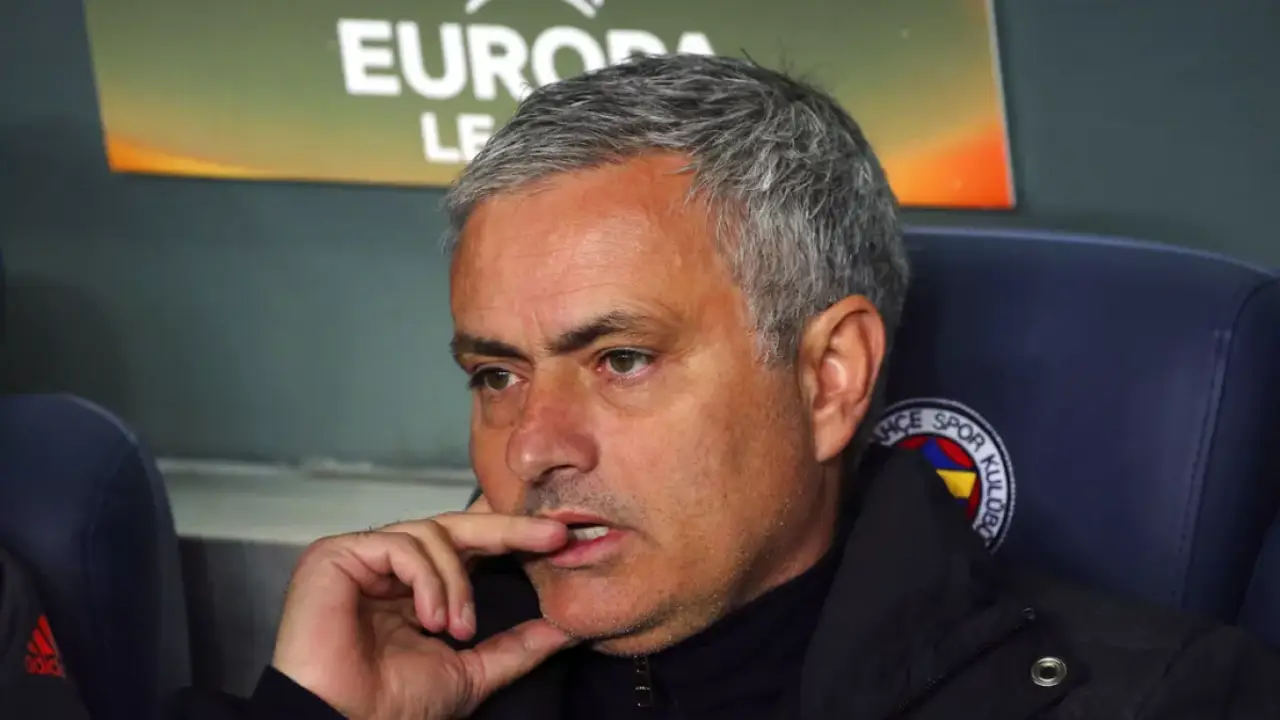 Fenerbahçe'den Jose Mourinho paylaşımı: Pazar günü Kadıköy'de buluşalım