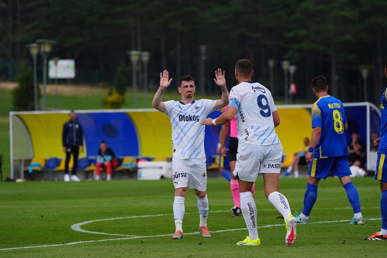 Fenerbahçe, ilk hazırlık maçında Petrolul Ploiesti'i 2-1 mağlup etti