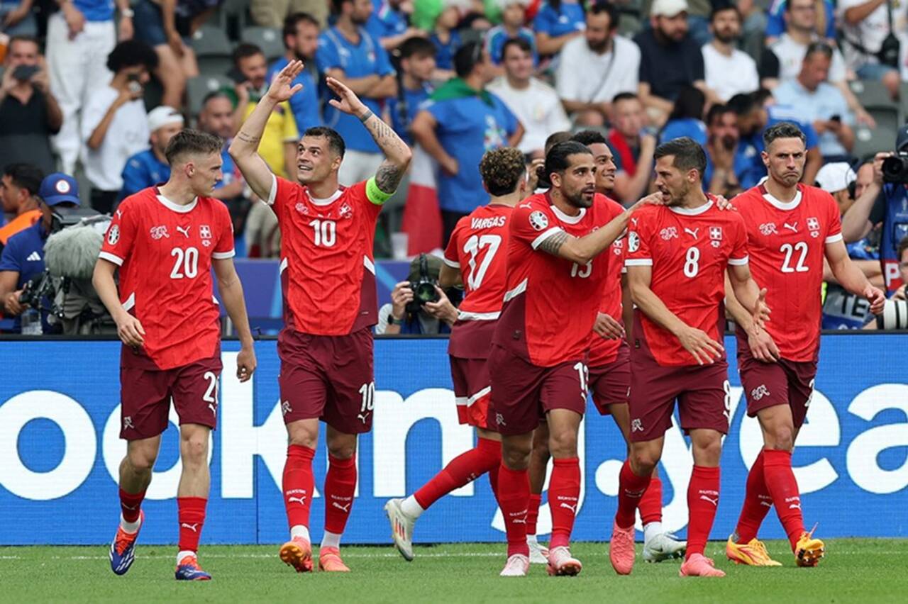 İsviçre, İtalya'yı 2-0 mağlup ederek çeyrek finale yükseldi