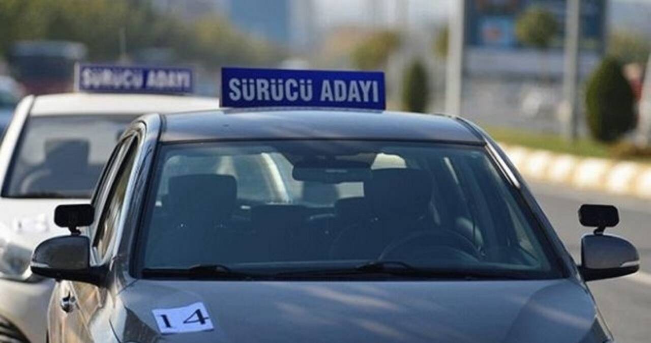 Sürücü adaylarının yerine sınava girdiler: 4 zanlı yakalandı