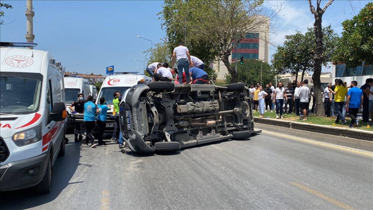 Aydın'da devrilen ambulanstaki hasta hayatını kaybetti