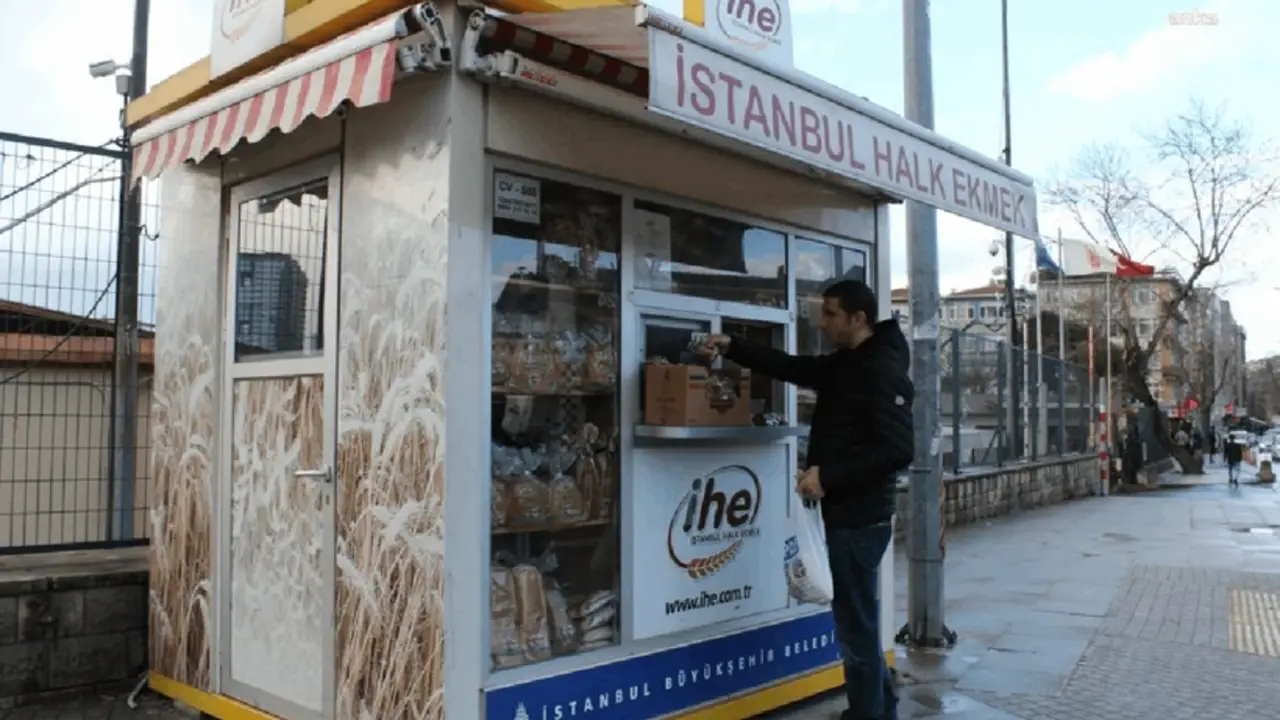 İstanbul'da halk ekmeğe zam geldi