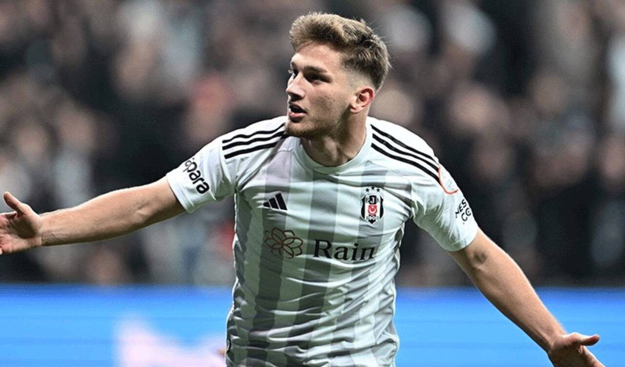 Beşiktaş taraftarını üzecek Semih Kılıçsoy gelişmesi