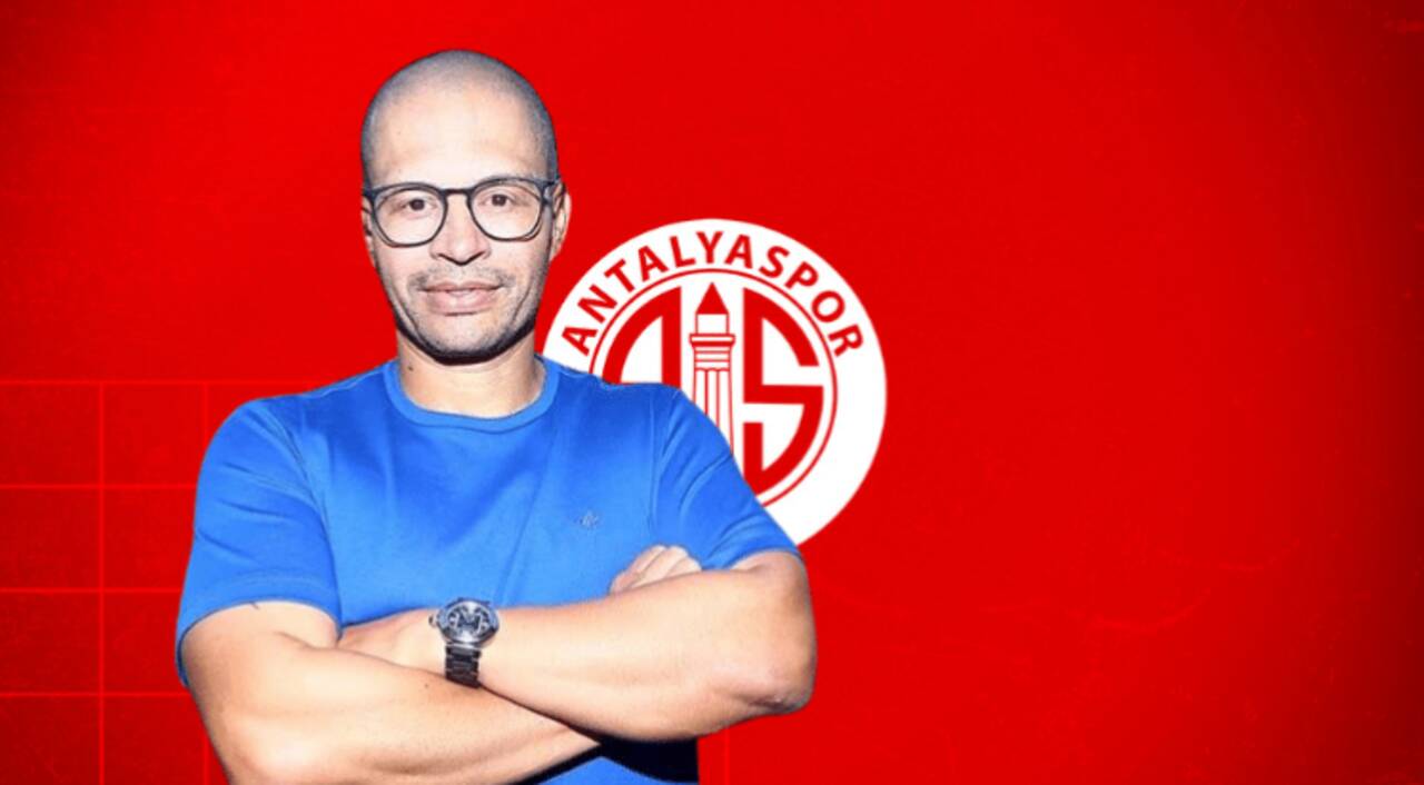 Alex de Souza'dan Antalyaspor ile ilk galibiyet