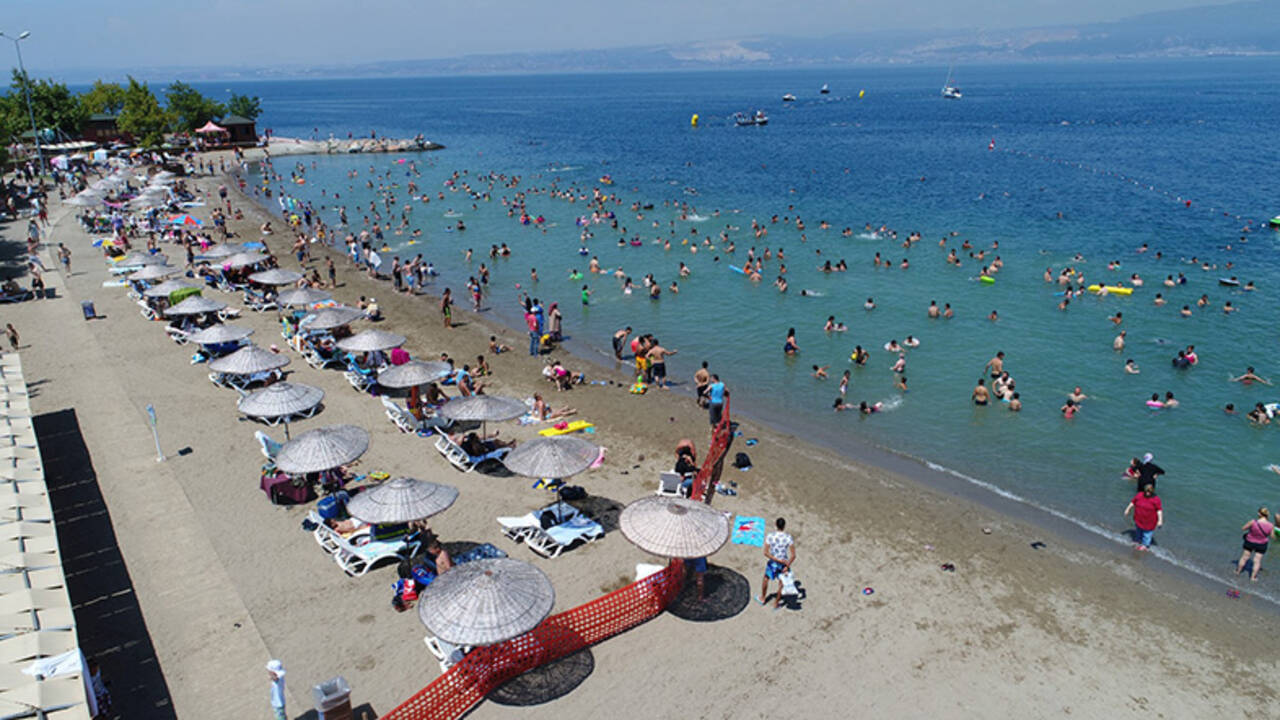 Kocaeli'de deniz yasağı uzatıldı: Kerpe ve Kovanağzı plajları haricinde yüzmek yasak