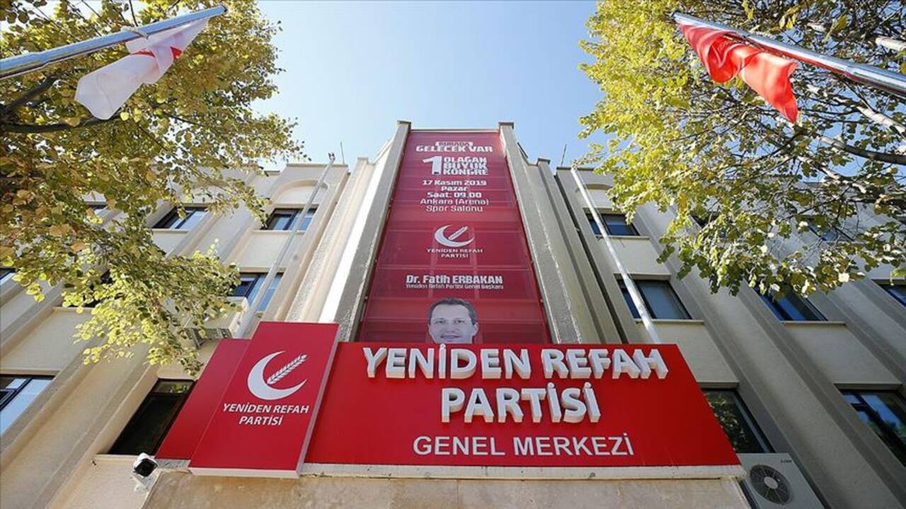 Yeniden Refah Partisi’nde dikkat çeken istifa