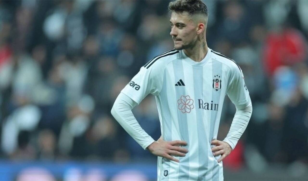 Beşiktaş'tan Ernest Muçi için sürpriz karar