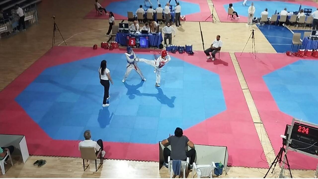 Enerji İş Taekwondo Takımı İzmir Şampiyonası’nda kıyasıya mücadele etti