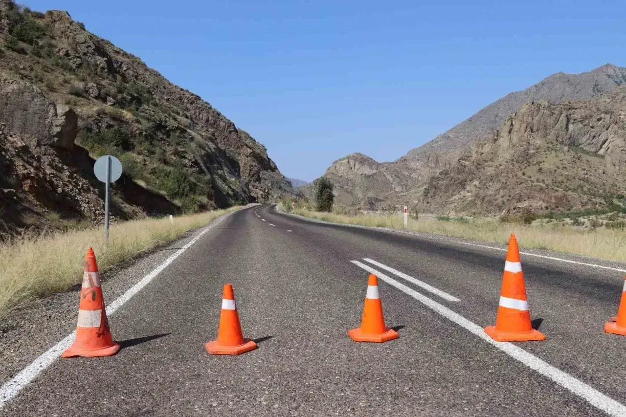 3 gündür kapalı olan Oltu-Artvin karayolunda son durum