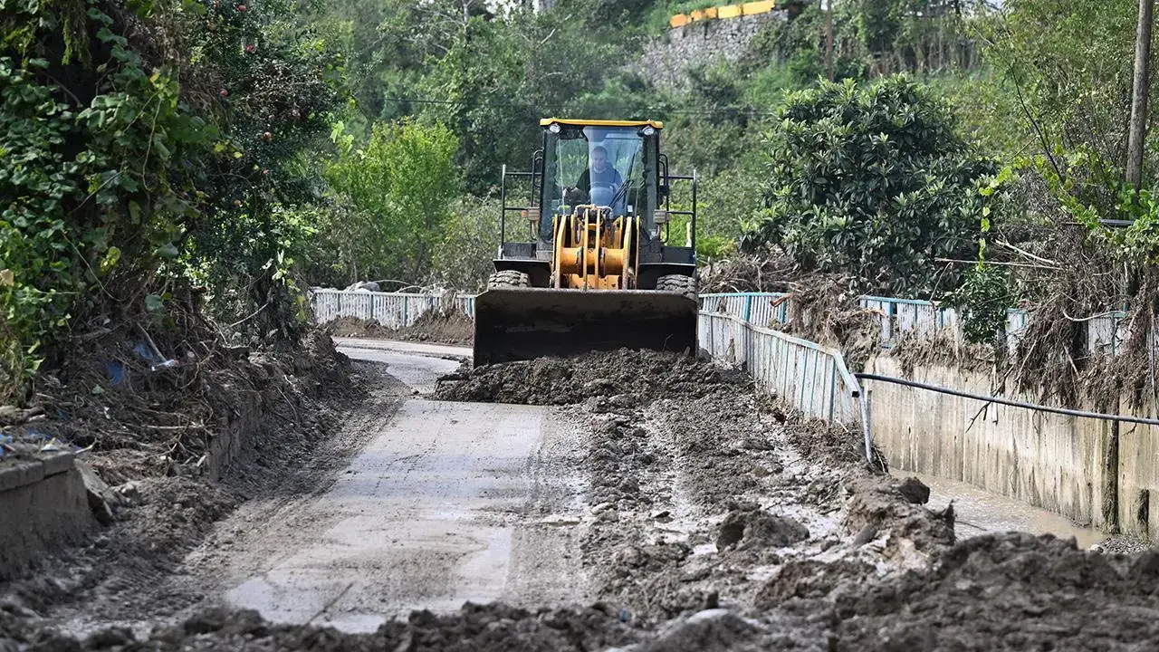 Trabzon’u sel ve heyelan vurdu: 207 milyon liralık zarar tespit edildi