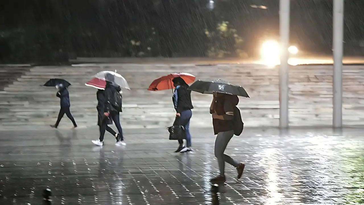 Meteoroloji'den uyarı: Marmara bölgesi'nde kuvvetli gök gürültülü sağanak bekleniyor