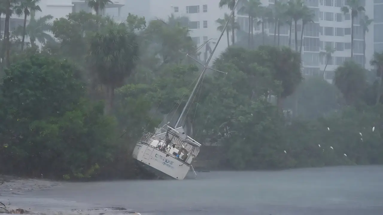 Yüzyılın kasırgası Milton, ABD'nin Florida eyaletinde büyük hasara yol açtı