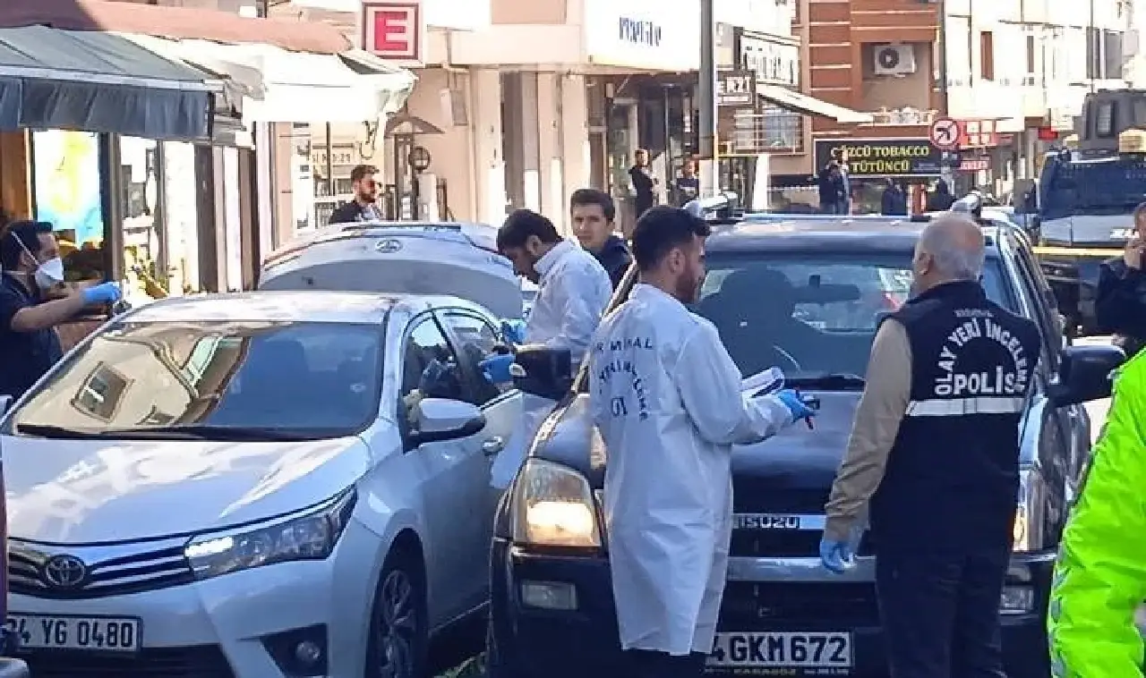 Üsküdar'da polise silah ve çekiçli saldırı!