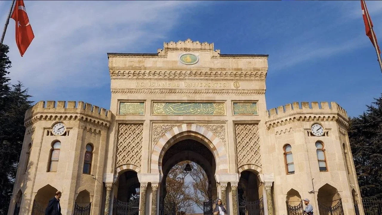 İstanbul Üniversitesi’nden TSK'ya yönelik paylaşım yapan öğrenciye ilişkin açıklama