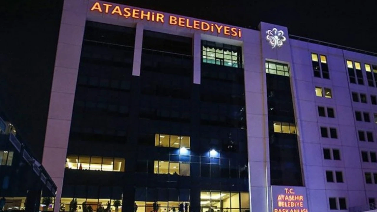 Ataşehir Belediyesi’nde işçi isyanı: Maaşlarımızı düzenli ödeyin