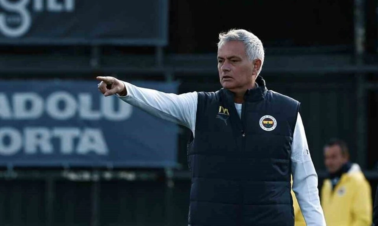 Fenerbahçe'nin Slavia Prag karşısındaki ilk 11'i belli oldu