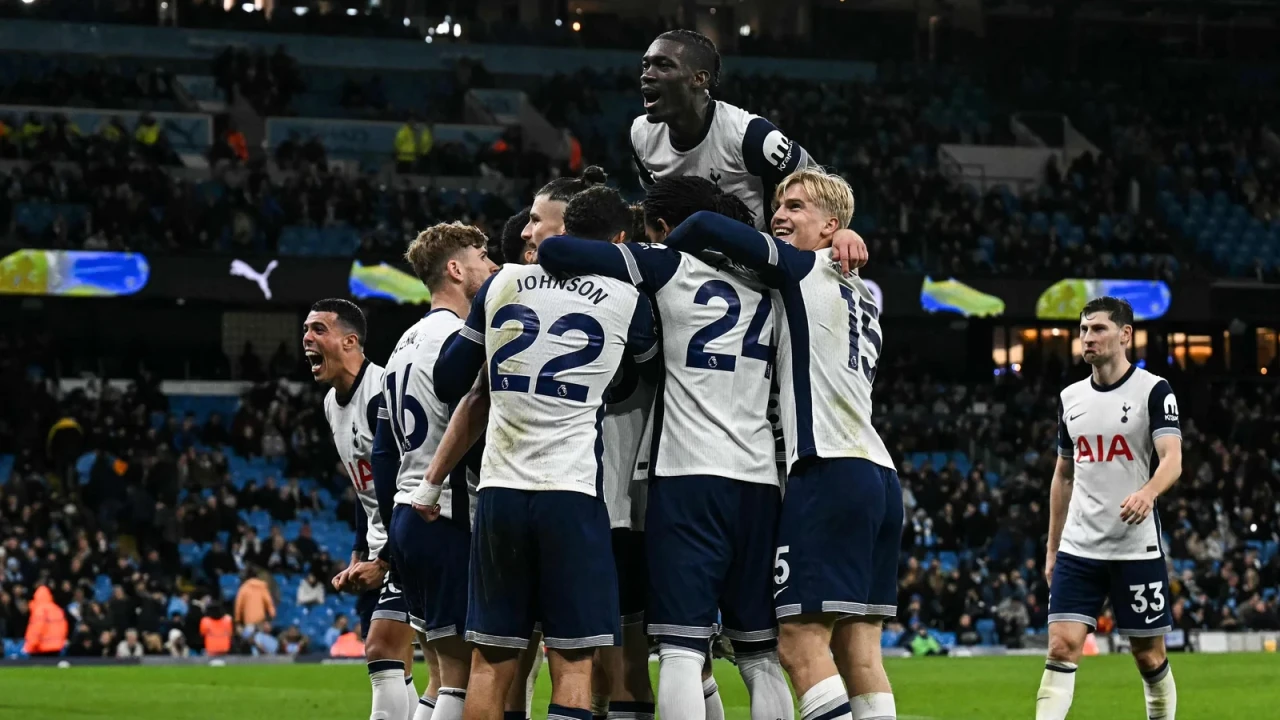 Tottenham, Manchester City'nin kabusu olmaya devam ediyor! Deplasmanda 4 gollü galibiyet