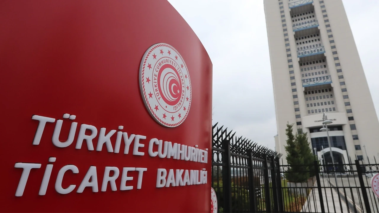 Ticaret Bakanlığından kasım indirimlerine ceza!