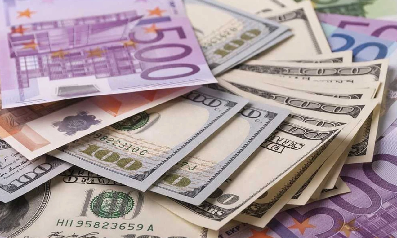 Haftanın son gününde dolar ve euro ne kadar oldu?