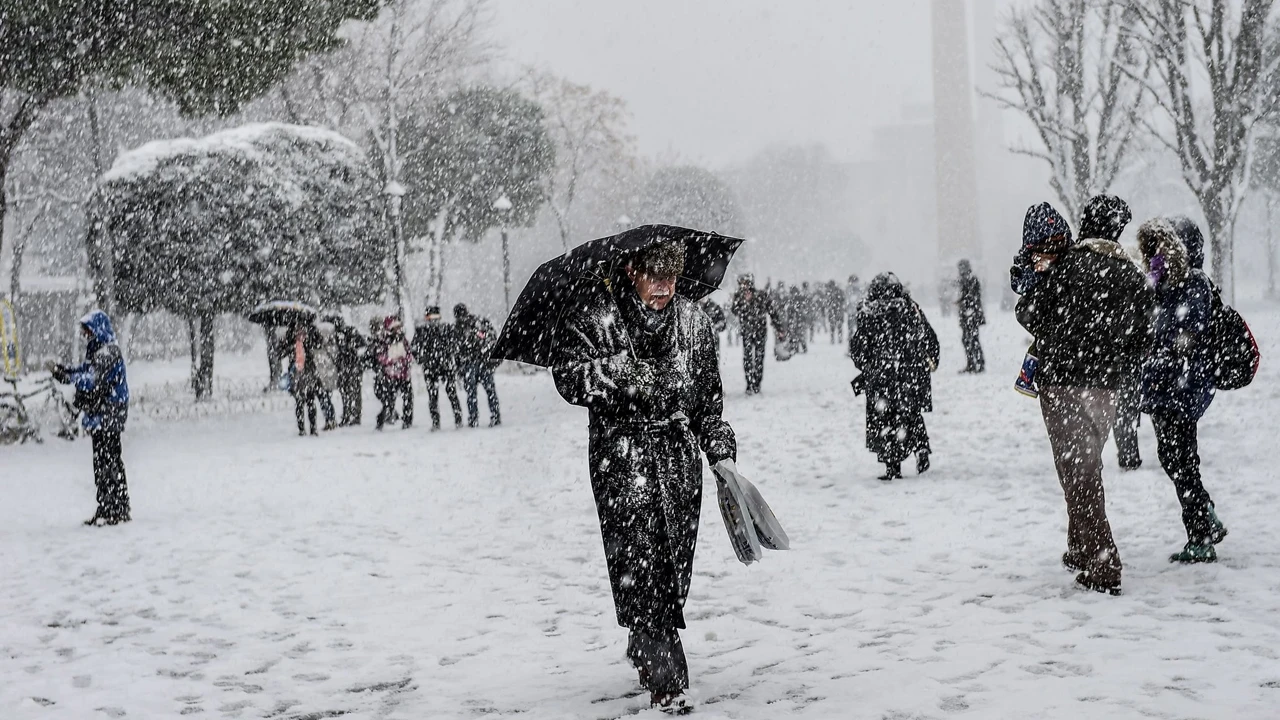 Türkiye'yi 3 gün boyunca etkileyecek kar yağışı ve soğuk hava uyarısı!