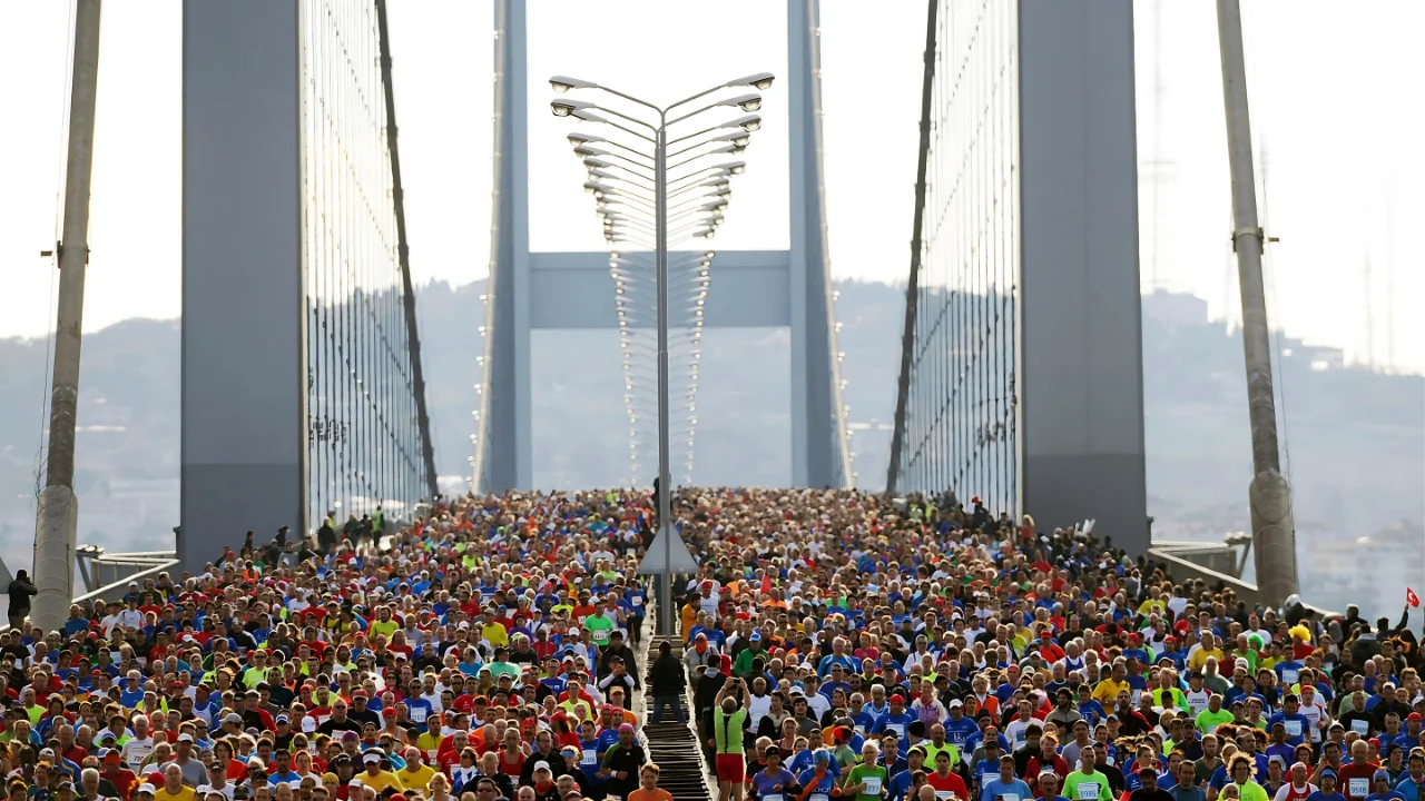 İstanbul maratonu ile kapatılacak yollar açıklandı! İşte o güzergahlar...