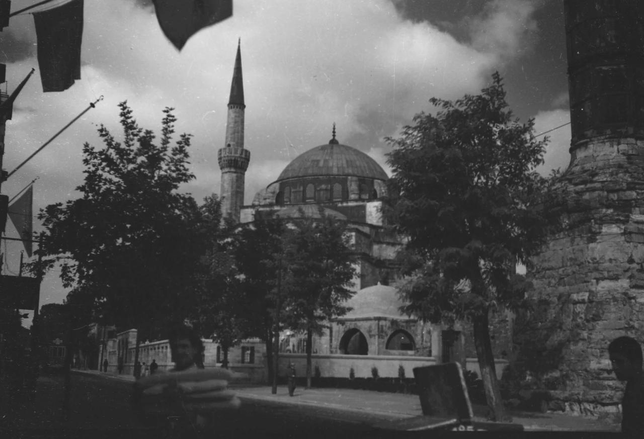 Menderes'in yıktığı camii, İmamoğlu tarafından yeniden inşa edilecek