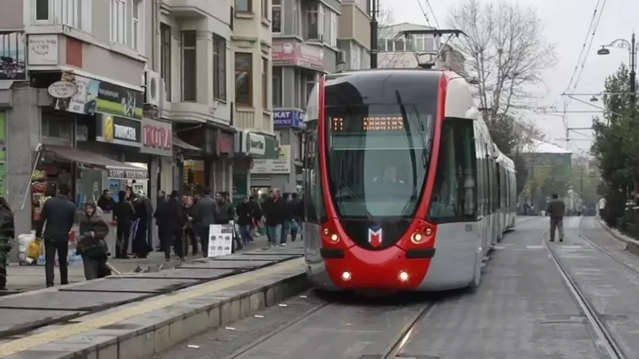 Kabataş-Bağcılar Tramvay Hattı'nda arıza nedeniyle seferler kısıtlandı: Yolcular mağdur oldu!