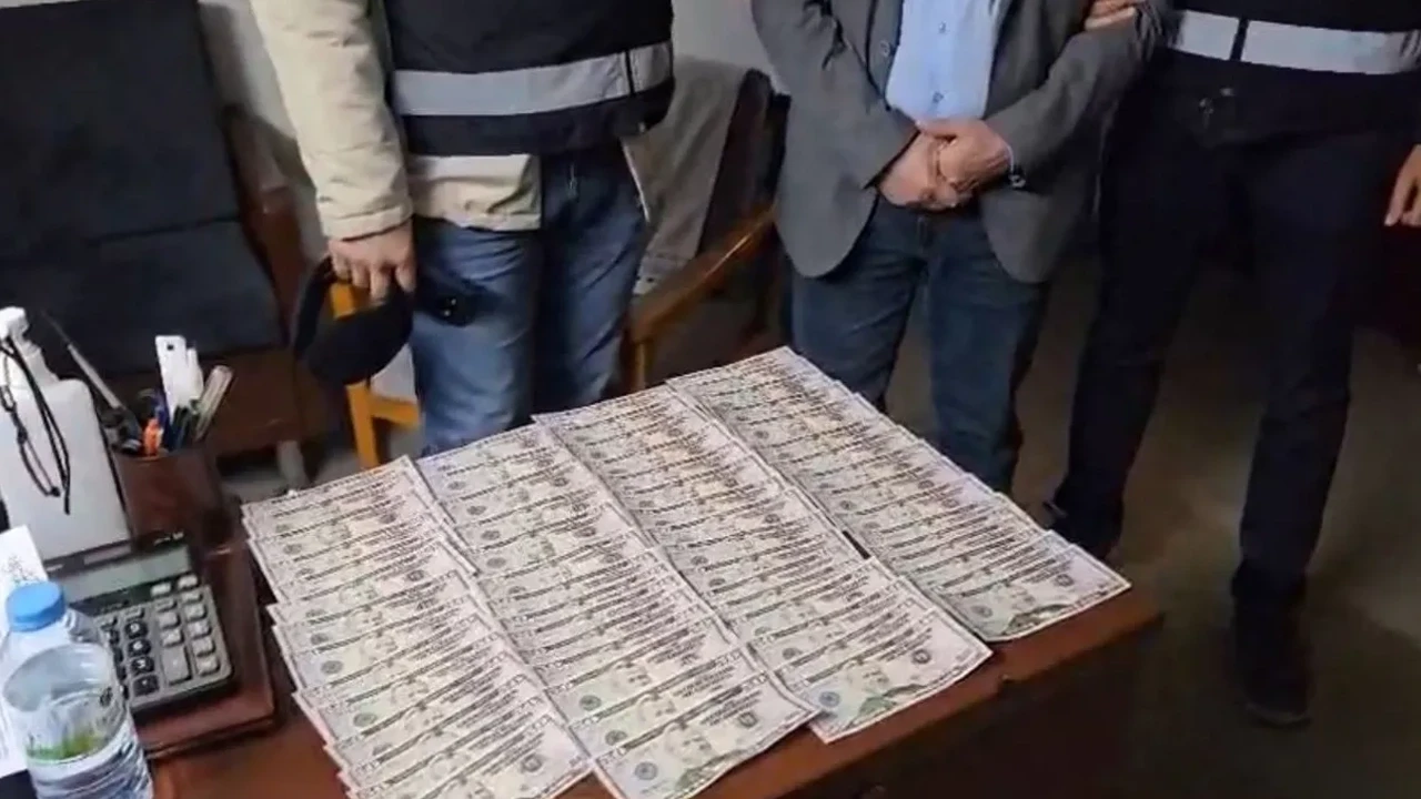 Ankara'da sahte dolar operasyonu: 5 şüpheli gözaltına alındı