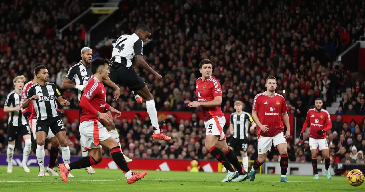 Manchester United sahasında Newcastle United'e 2-0 mağlup oldu