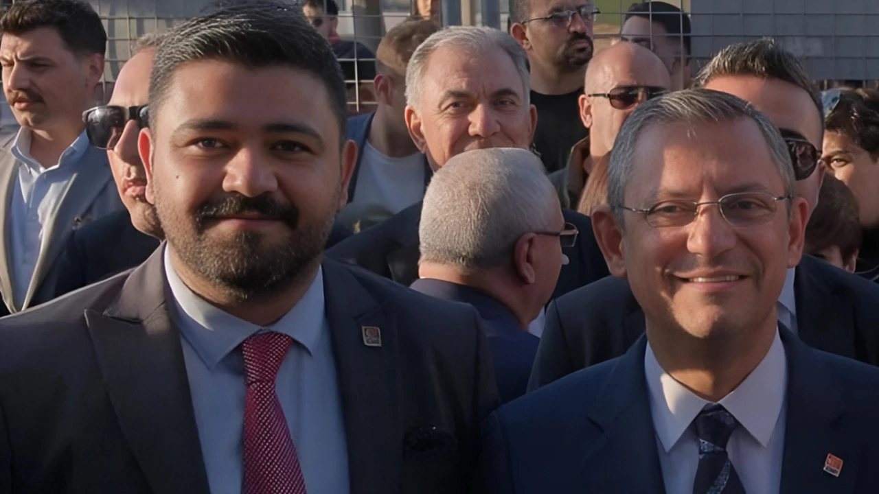 Antalya'da şok operasyon: CHP il başkan yardımcısı da aralarında!