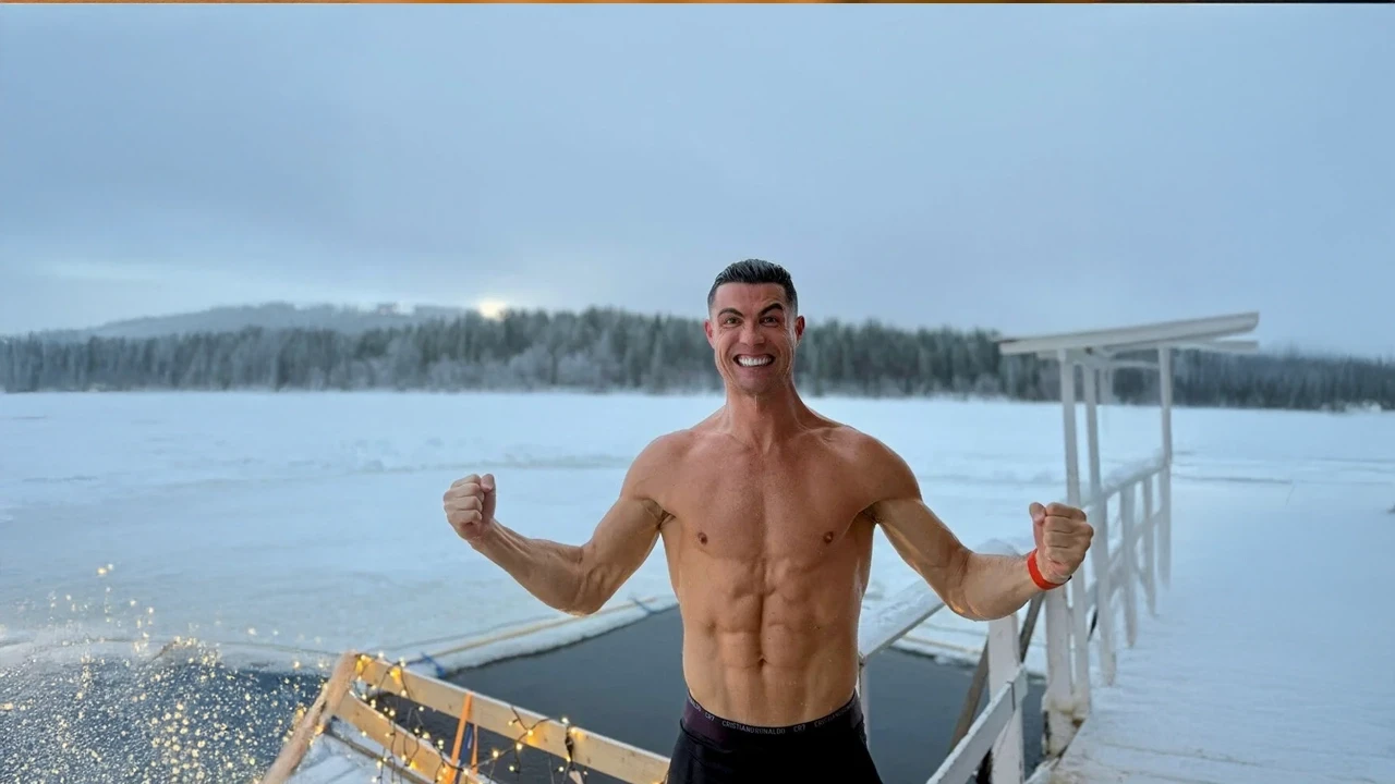 Cristiano Ronaldo, ailesiyle eksi 20 derecede Noel tatili yapıyor!