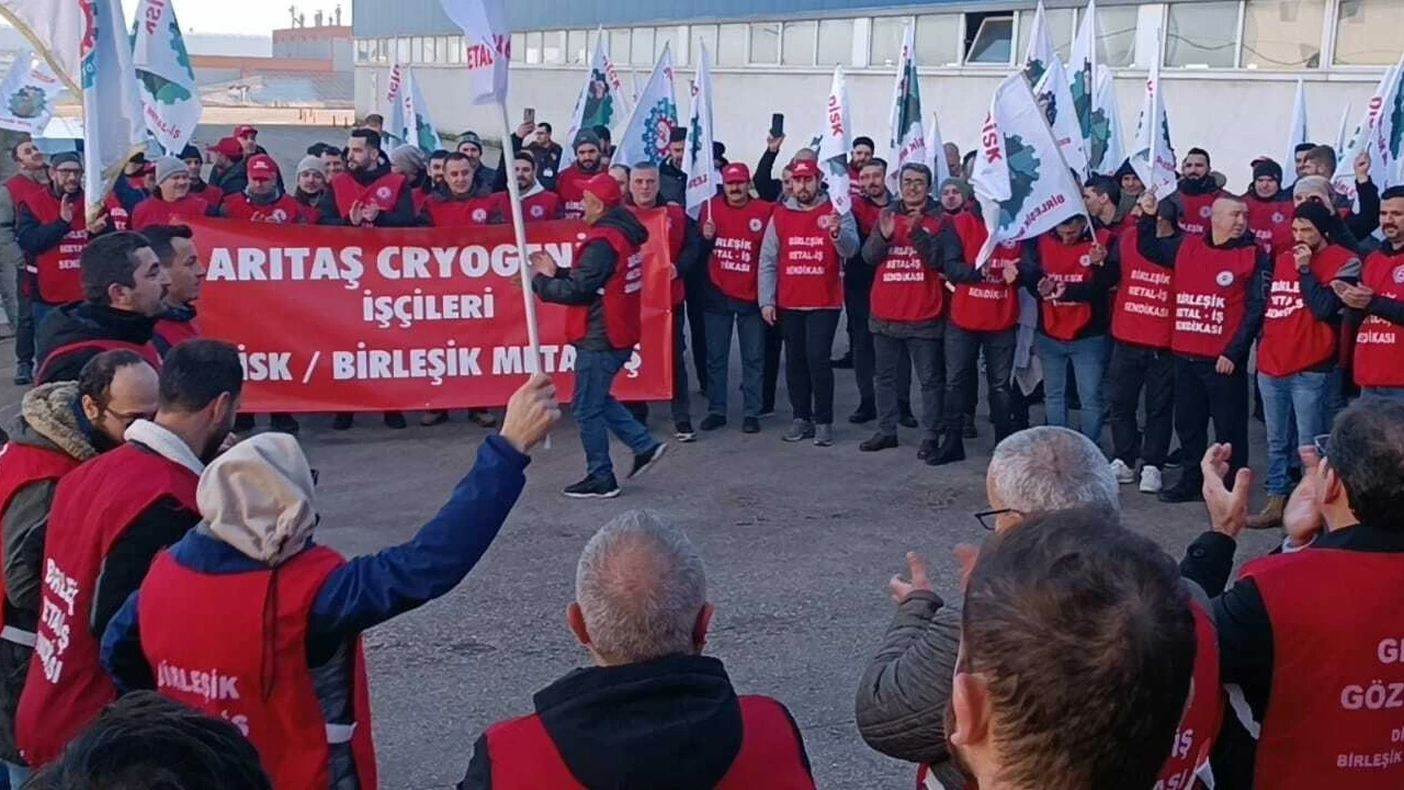 Metal işçileri grevde: İnsanca yaşam hakkı için direniş sürüyor