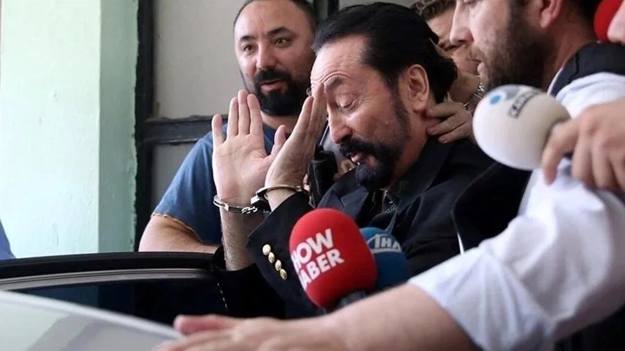 Adnan Oktar'a 12 yıl hapis talebi: Cezaevinde de mi suç işliyor?