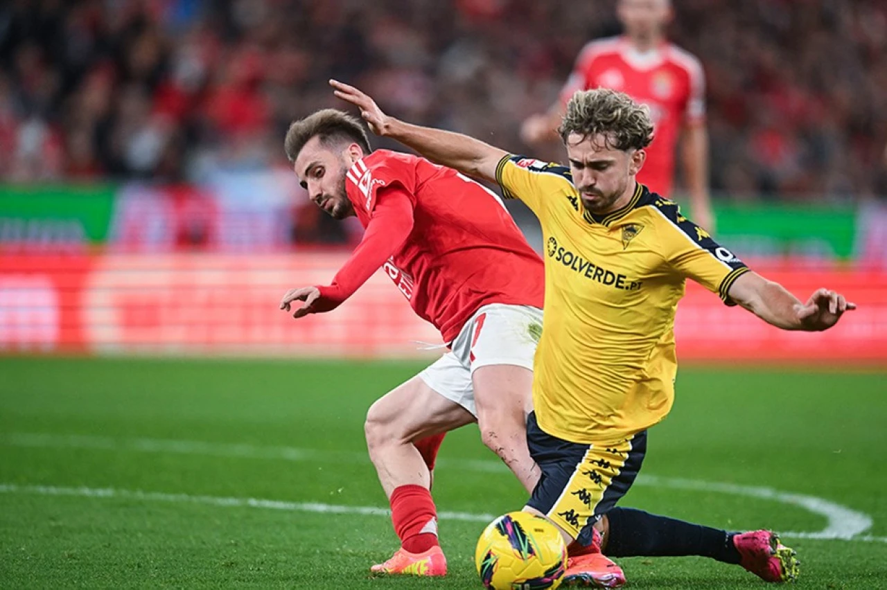 Benfica, Estroril'i 3-0 mağlup ederek liderliğe yükseldi! Kerem Aktürkoğlu etkisi