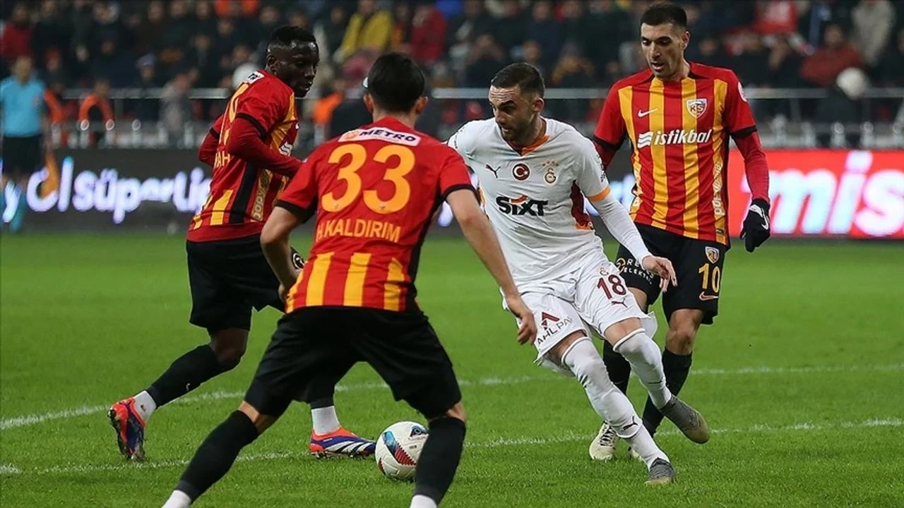 Kayserispor - Galatasaray maçında olaylara karışan 10 taraftar gözaltına alındı