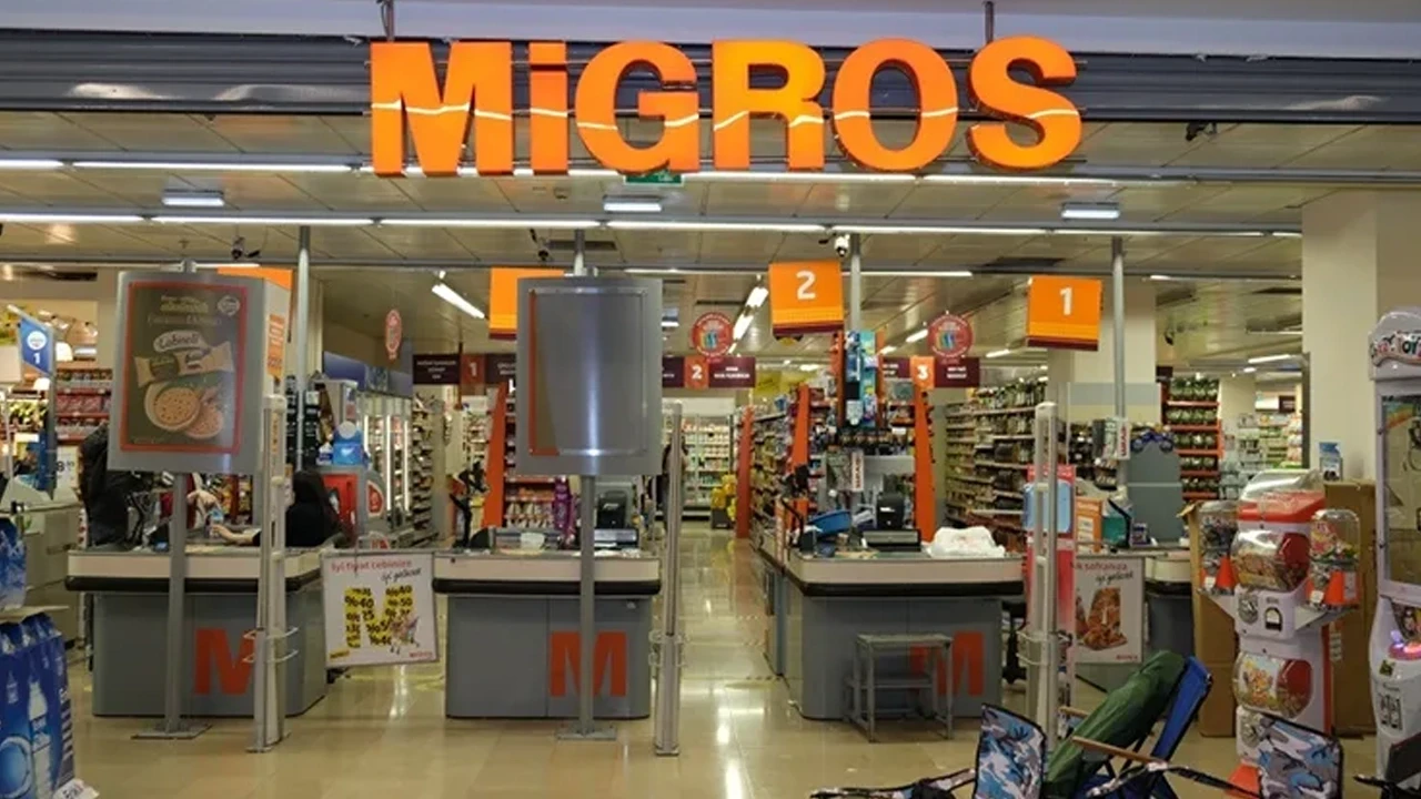 Tarihi geçmiş ürün sattığı için kapatılan Migros'tan pes dedirten hamle: Mobbing uyguladığı çalışanını işten çıkardı!