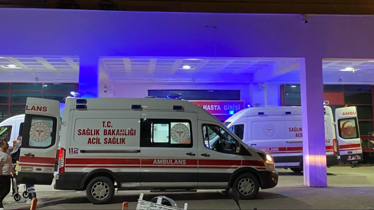 Manisa'da işçi servisleri çarpıştı: Çok sayıda yaralı var!