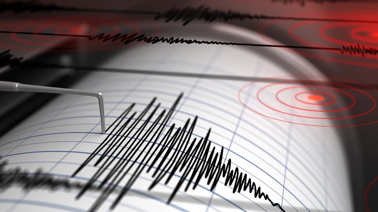 Antalya'da 4.5 büyüklüğünde deprem oldu